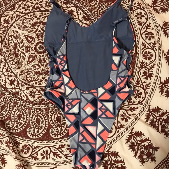 American Eagle one piece swimsuit - Picture 3 of 4